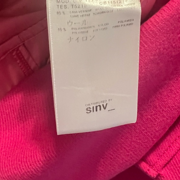 Red Valentino more like a fuchsia pink . - Picture 2 of 5